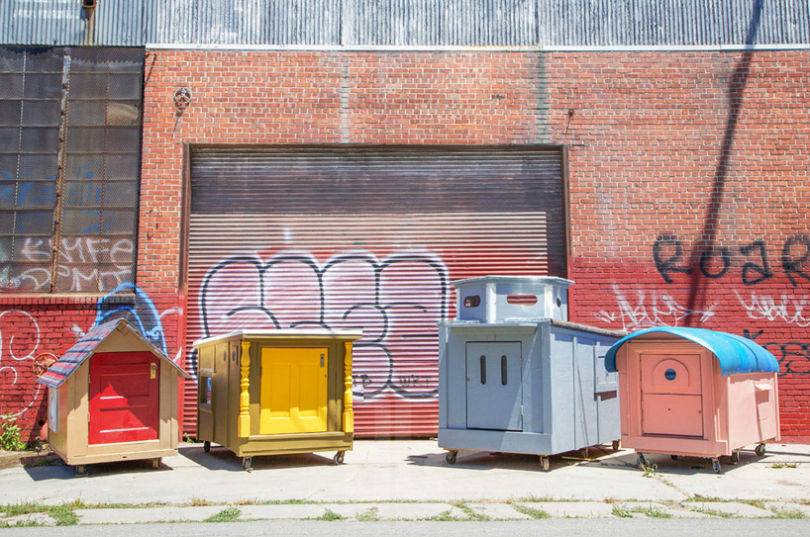 gregory-kloehn-turns-trash-into-vibrant-houses-for-the-homeless-designboom-08