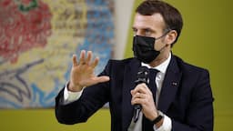 <p>Emmanuel Macron à la  Maison des Etudiants de l&#8217;Université Paris-Saclay, janvier 2021. © Yoan VALAT / POOL / AFP</p>

